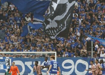 Silence en tribunes : quand la protestation devient une performance